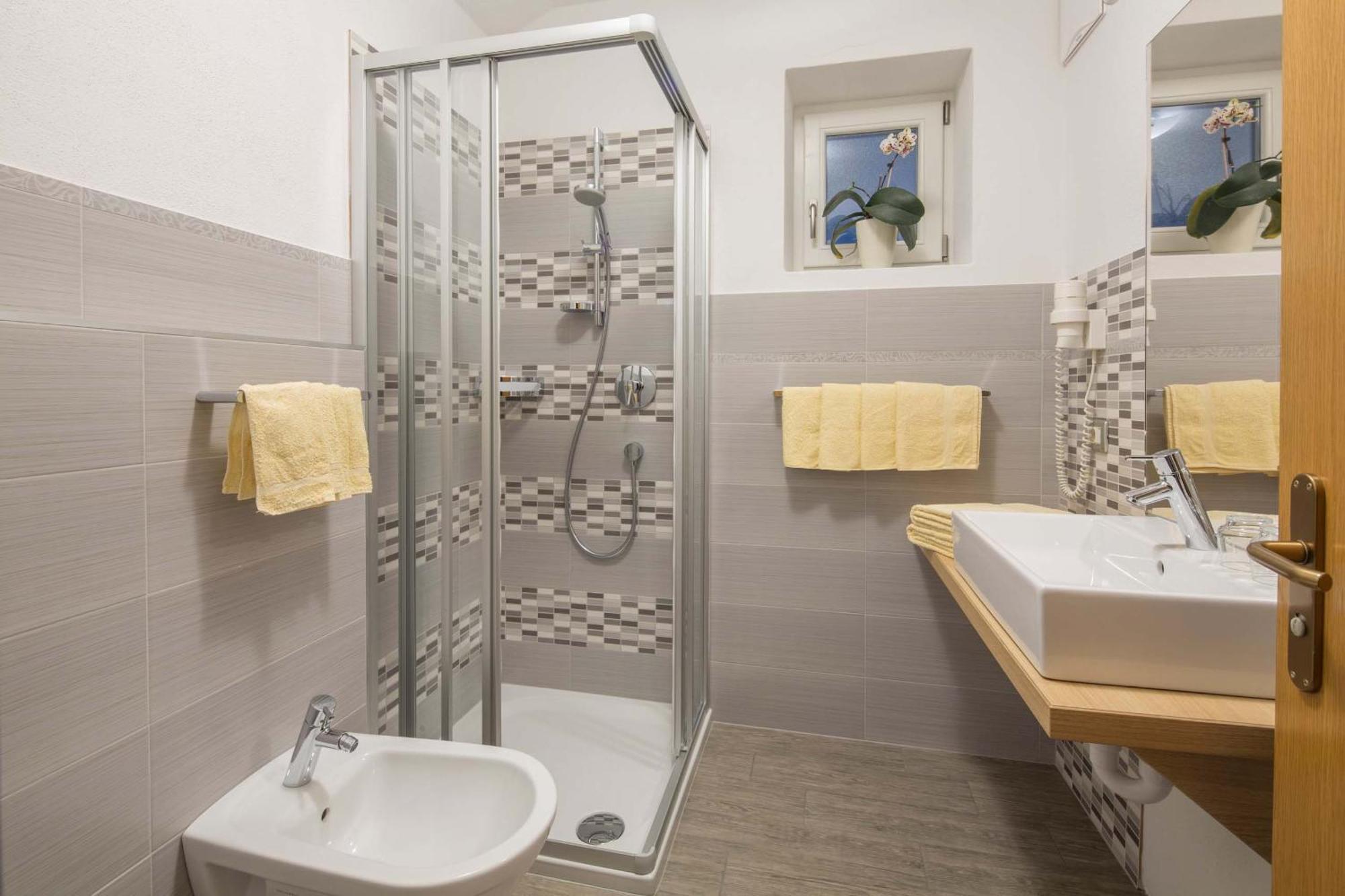 Alpin Apartments Colfosco Room photo